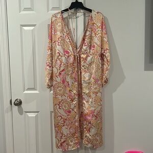 NWT Lush V-Neck Tie Dress